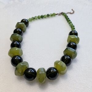 ❤️ Chunky Green Earthy Stone Necklace